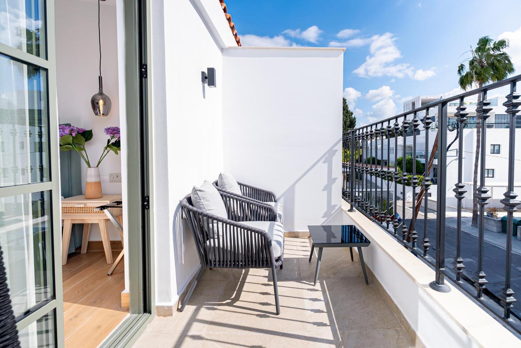 Loft Centrale Paphos Exterior photo